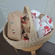 Tilaisuudessa kaikki sai pienen joulupussin.